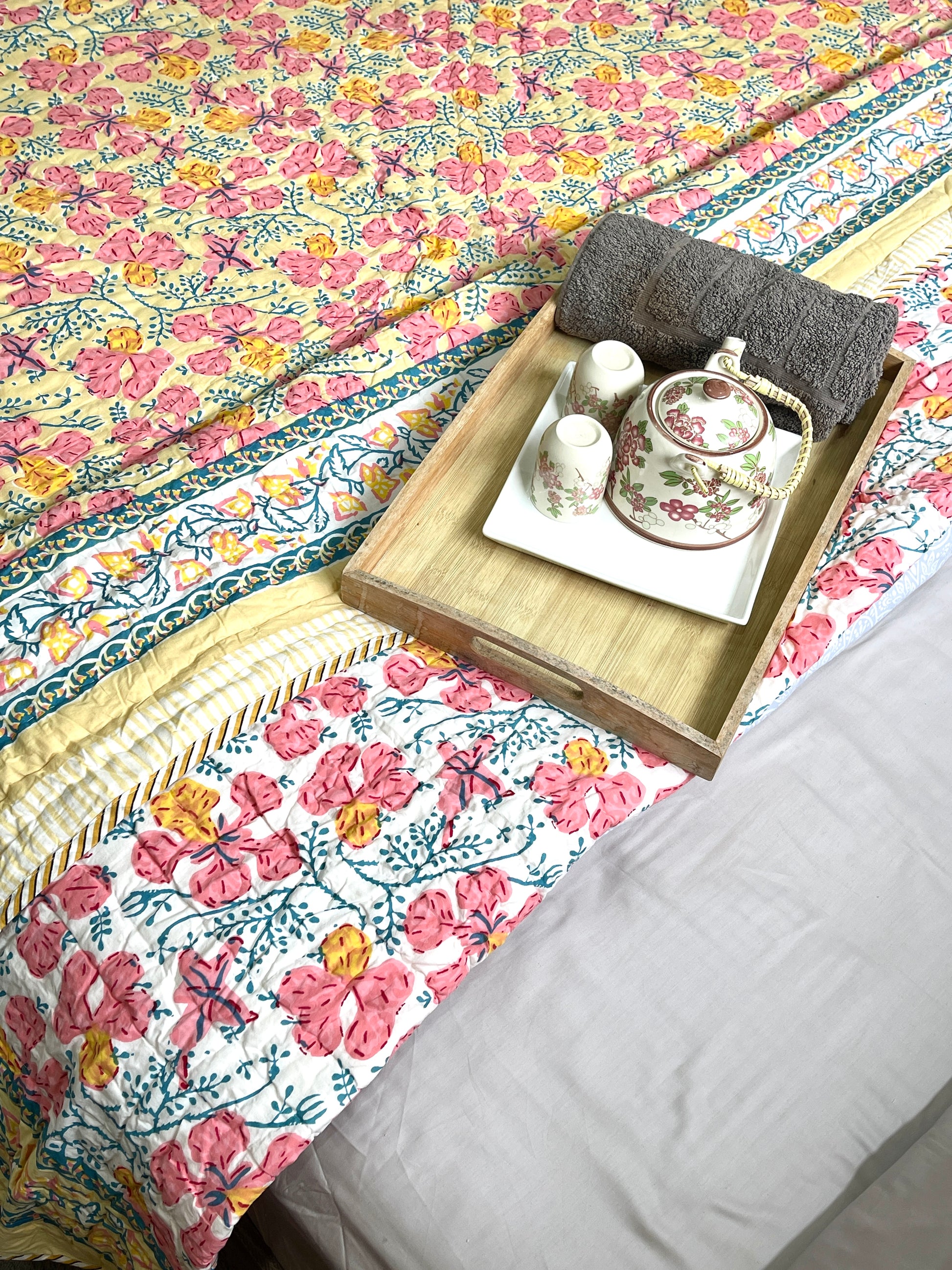 Yellow Pink Floral Cotton Padded Kantha Bedspread Quilt Comforter - Adore India   