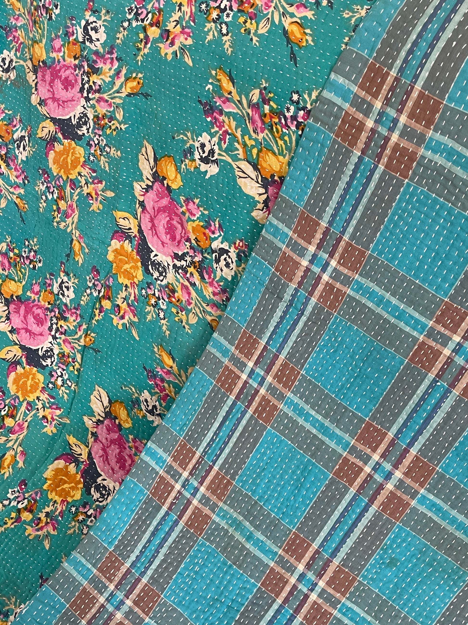 Indian Handmade Reversible Vintage Kantha Quilt Bedspread-Radha - Adore India   