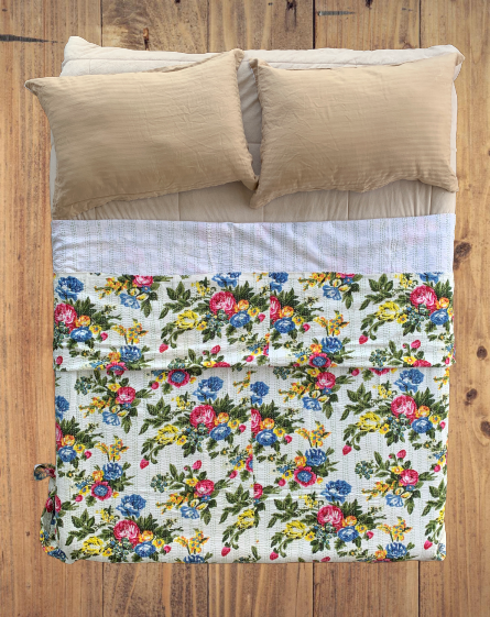 Indian Handmade Reversible Tropical White Kantha Quilt Bedspread - Adore India   